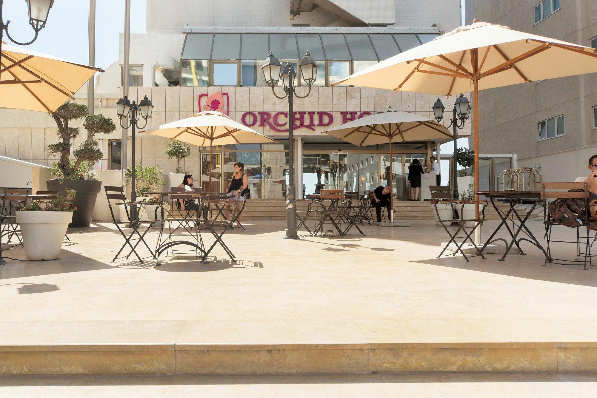 Excellent Beachfront Apt W/ Pool Access By Sea N' Rent Tel Aviv Bagian luar foto