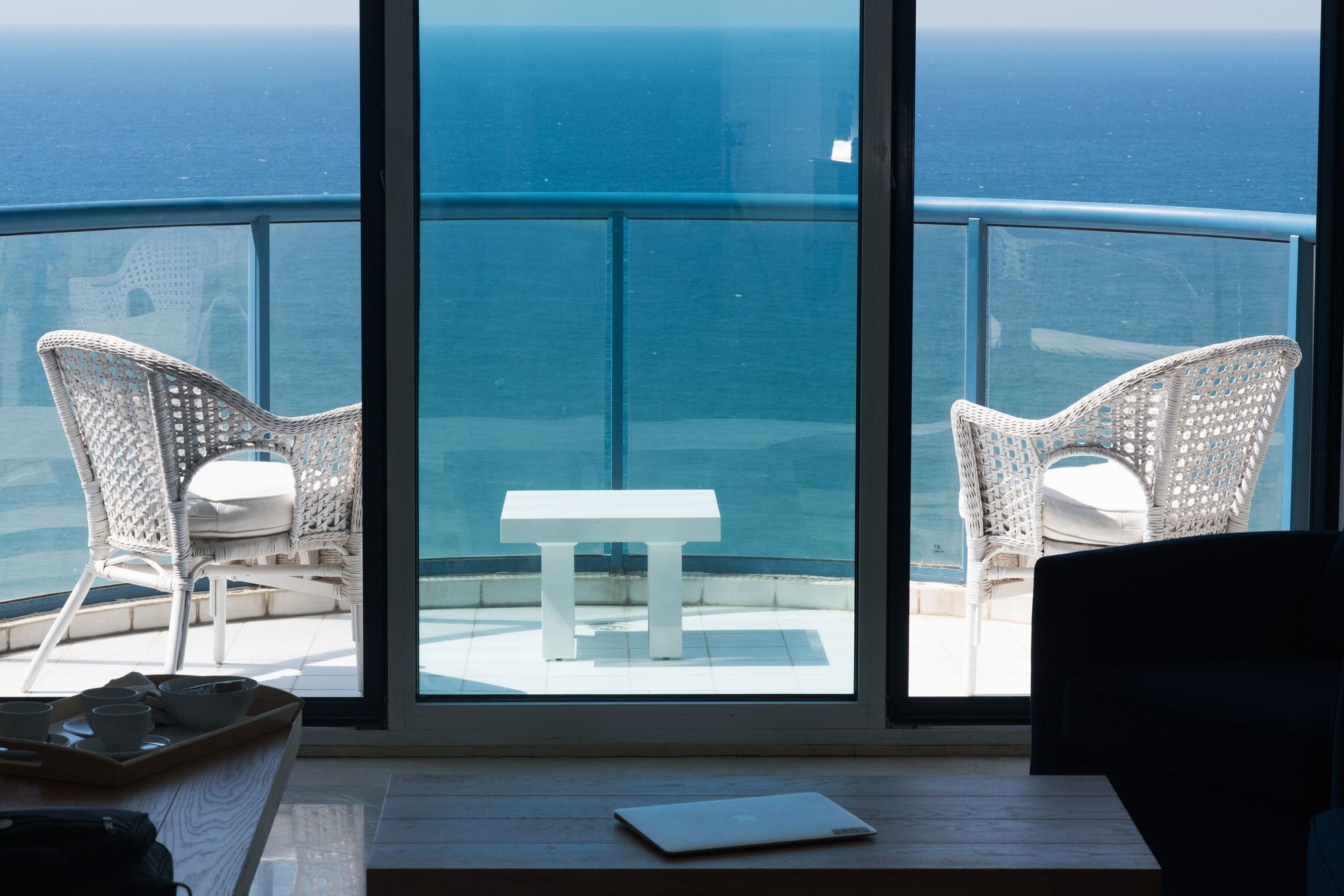 Excellent Beachfront Apt W/ Pool Access By Sea N' Rent Tel Aviv Bagian luar foto