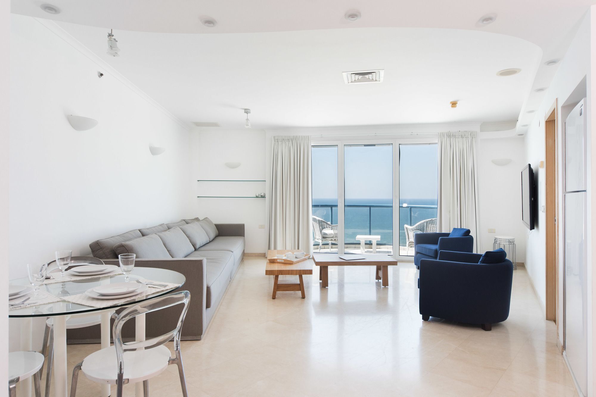 Excellent Beachfront Apt W/ Pool Access By Sea N' Rent Tel Aviv Bagian luar foto